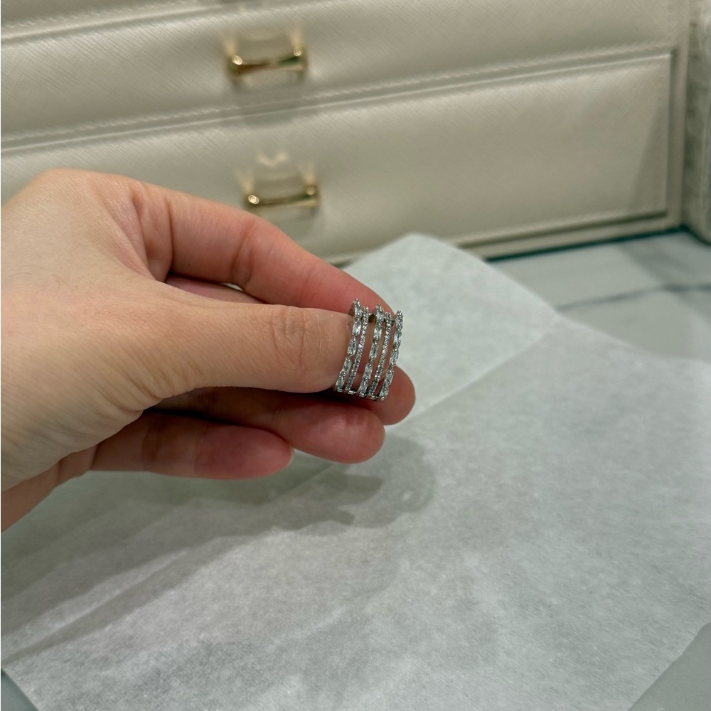 Elegant Silver Stacking Rings - Picture 3 of 8